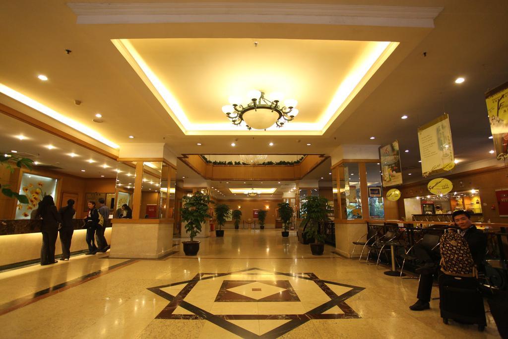 Garden City Hotel Chengdu Eksteriør billede
