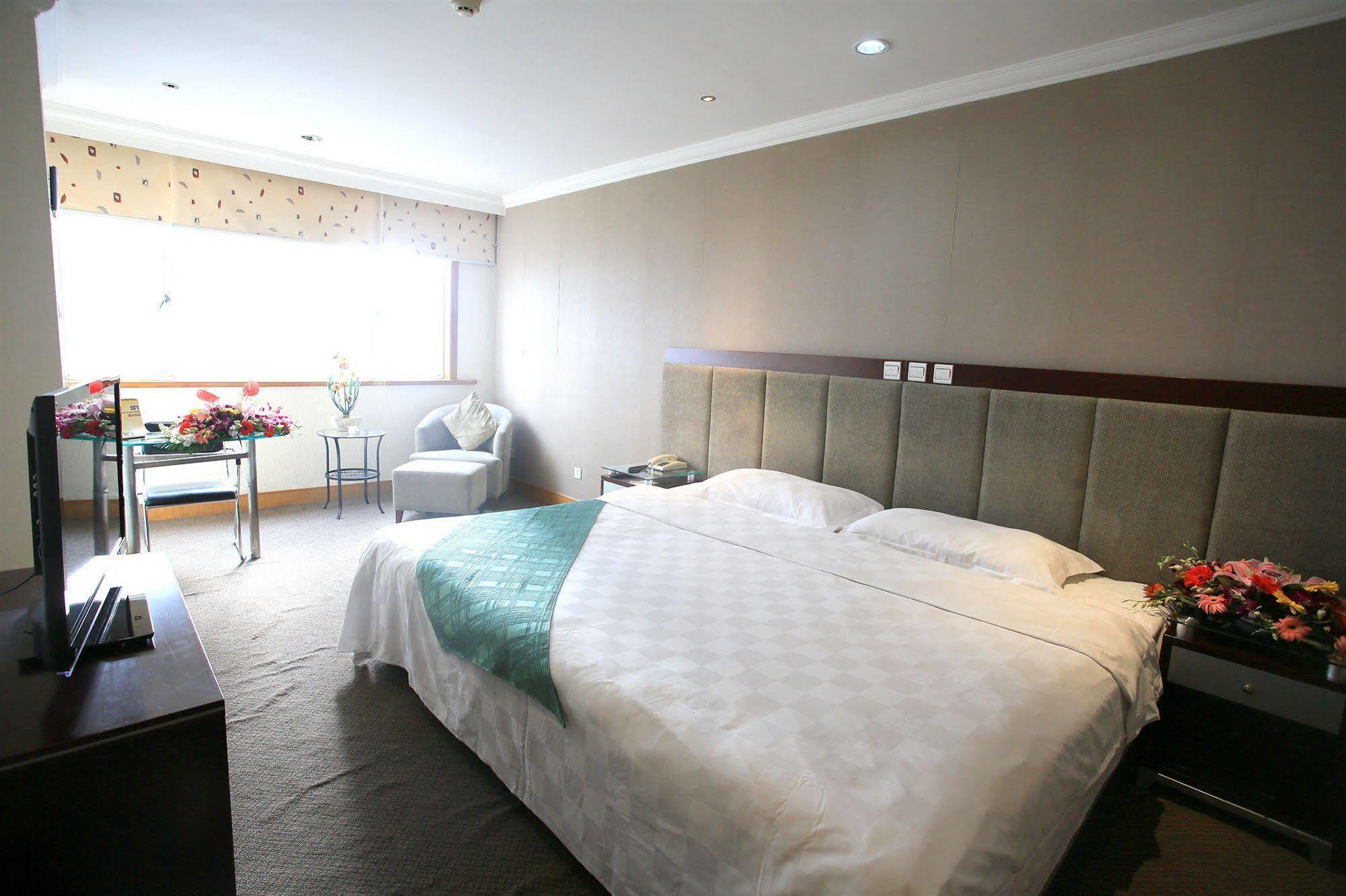 Garden City Hotel Chengdu Eksteriør billede
